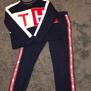 Tommy Hilfiger sweatsuit